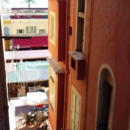 Location In Nice! 2 Bedrooms Sleeps 4 * نيس