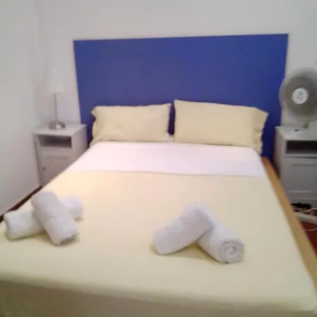 شقة Location In Nice! 2 Bedrooms Sleeps 4