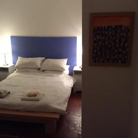 Location In Nice! 2 Bedrooms Sleeps 4 *